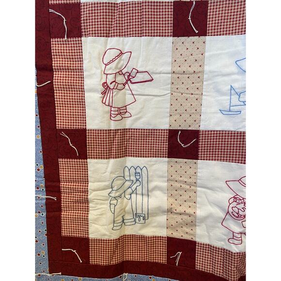 Vintage Redwork Crib Quilt – Sunbonnet Sue/Overall Sam Hand-Embroidered, Cottage - Picture 4 of 5